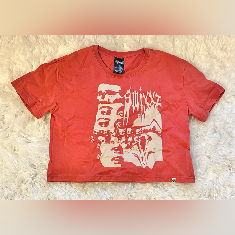 Cropped-ish graphic tee